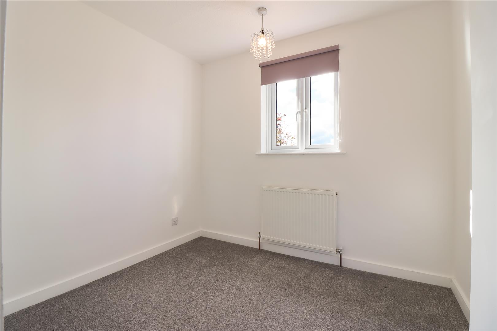 Farndale Avenue, Chesterfield